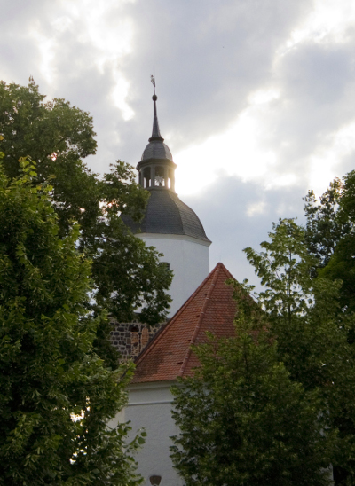 Die Kirche in Orgrosen, Foto: Peter Becker